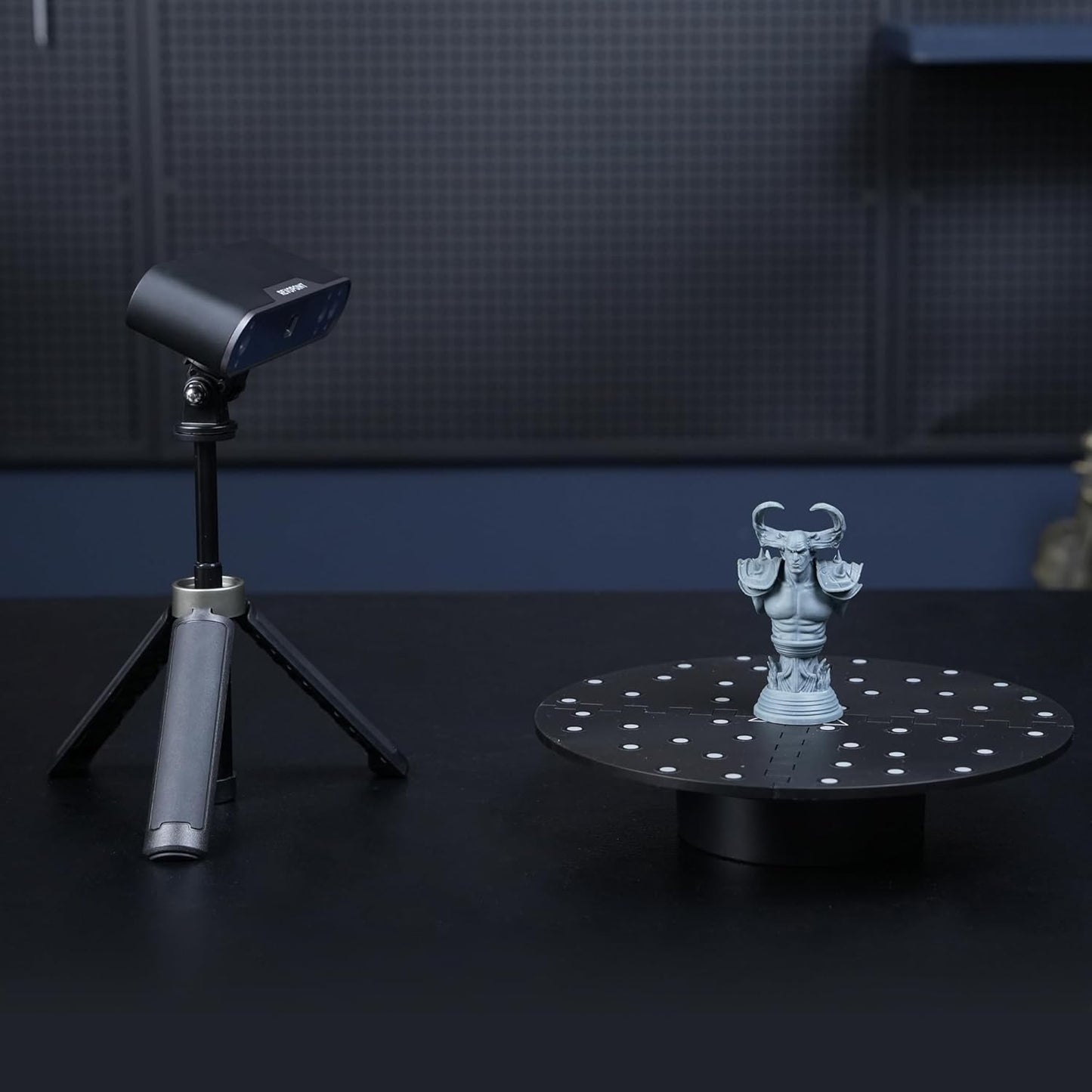 Revopoint Portabler Drehtisch Mit Markerabdeckung Zum Einfachen Scannen Von Nicht-Objekten Und Kleinen Bis Mittelgroßen Objekten, Geeignet Für Alle 3D-Scanner
