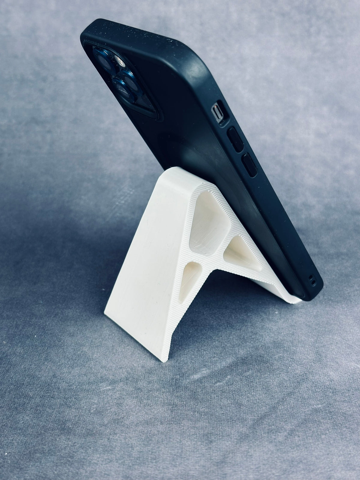 Handy- oder Tablet-Halter: Robustes Design für bequeme und stabile Nutzung